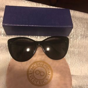 Black Sunglasses cat eye